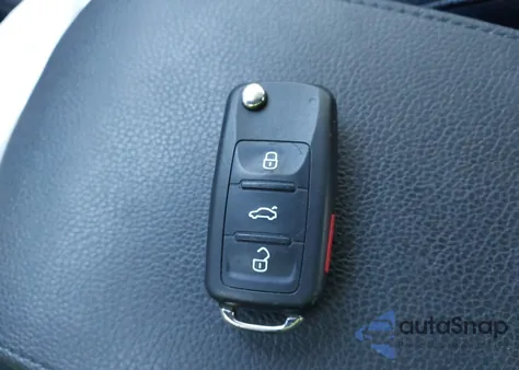 2017 Volkswagen Jetta 1.4T Se z USA, uszkodzony, nr VIN 3VWDB7AJ0HM315902